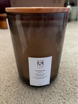 Place & Time Parisienne Latte Candle