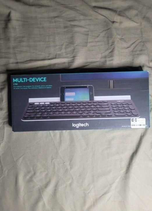 Logitech K-780 Multi-device Keyboard 