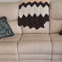 Couch & Love Seat recliners