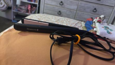 Remington Flat Iron Hair Straightener