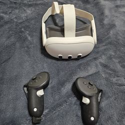 Meta Quest 3 With Controllers And Grips
