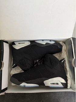 Jordan 6 “Chrome” size 10