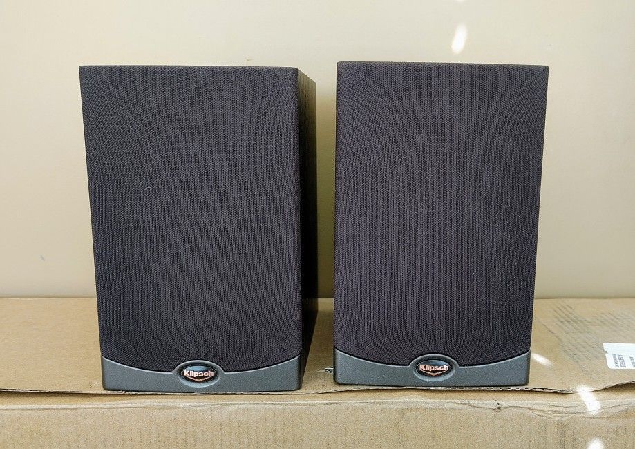 Klipsch Reference RB10 Speakers for Sale in Chandler, AZ OfferUp