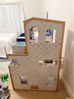 Rainbow High Doll House Furniture Locker