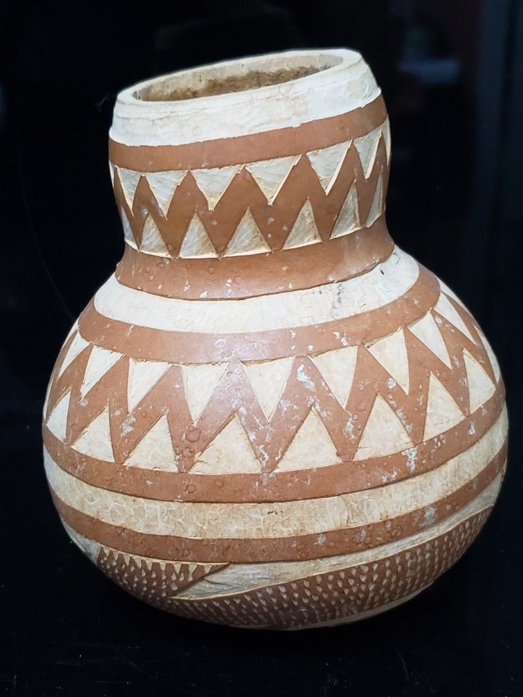 Vintage Carved Gourd Pelican Design