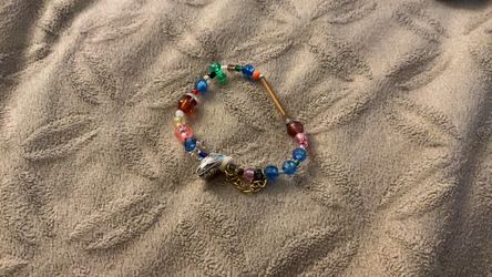 Random beaded bracelet with slight stretchiness