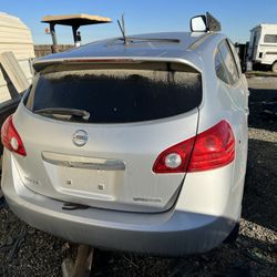 Parting Out Nissan Rogue Parts Only Solo Partes 