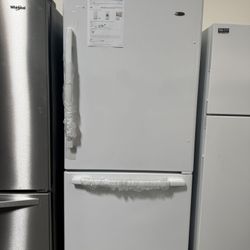 Amana Standard Depth Bottom Freezer Refrigerator In White 