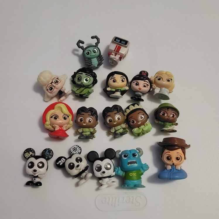 Lot Of 17 Disney Doorables Mini Figures Toy Story Mickey Mouse Wreck It Ralph 
