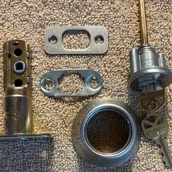 Kwikset Parts: Doorknobs, Keys, Deadbolts ECT $1.00 each