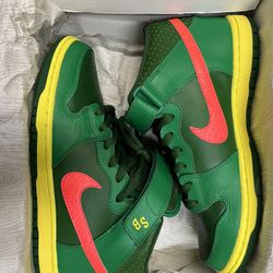 NIKE DUNK SB