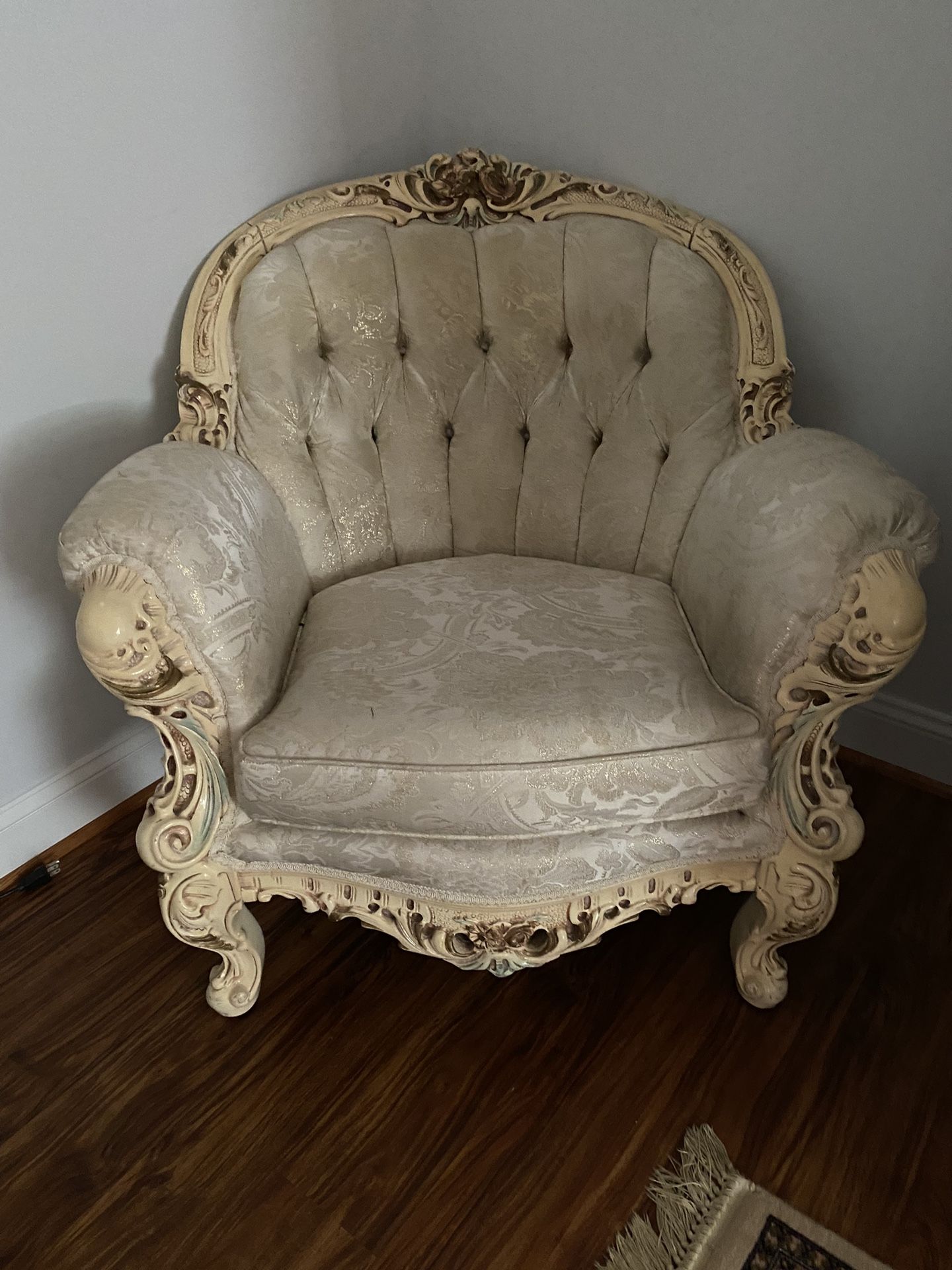 Victorian Couch Set