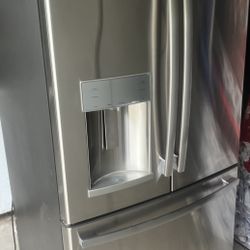 Refrigerator GE