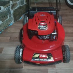 Toro Recycler Personal Pace 22" 6.75 H/P Self Propelled Mower 