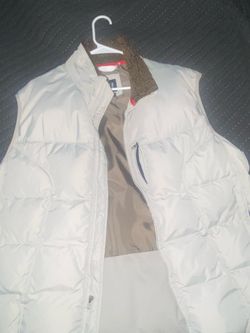 Gap puffer jacket