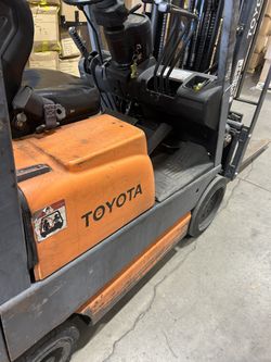 Toyota Forklift Must Sell 2k firm