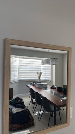 Wall mirror