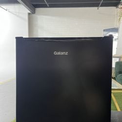 Galanz Mini Fridge – 1.7 Cu Ft | Works Great | Black | 