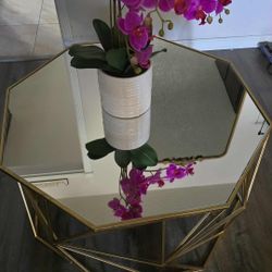Coffee Table - Gold - Mesa de centro - Dorada