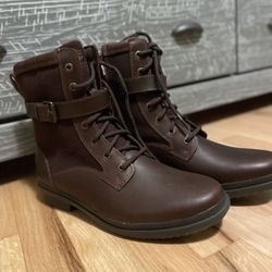Ugg Kesey boots