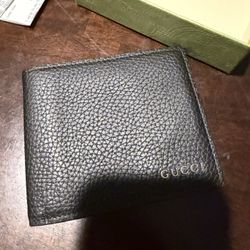 Gucci Bi Fold Wallet