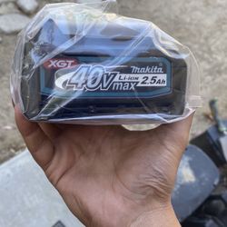 Makita Battery XGT 40v 2.5Ah