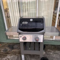 Weber Spirit II Gas Grill W/ Gas Tank and Grill Cover!!!