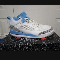 Jordan Spizke Size 9.5 UNC Blue White