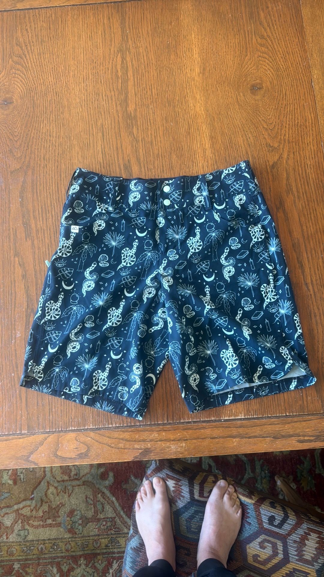 mountain biking shorts - size 6