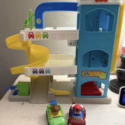 Fisher-Price Little People Helpful Neighbor's Garage