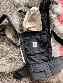 Ergo baby carrier