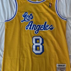 Mitchell & Ness Kobe Bryant Jersey Size XL