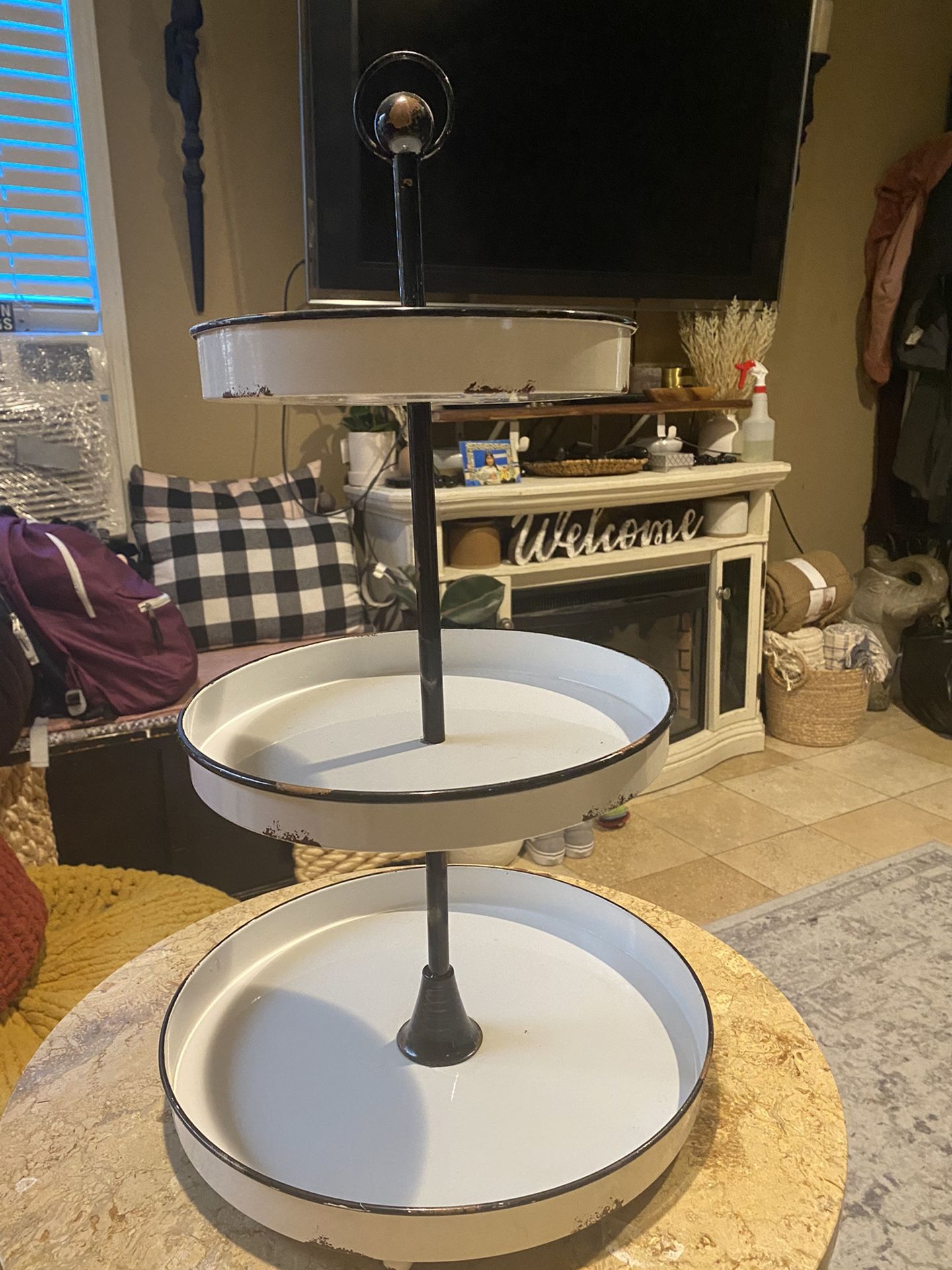 Big Metal Tier Tray for Sale in Perris, CA OfferUp
