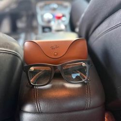 RayBan Meta Glasses 