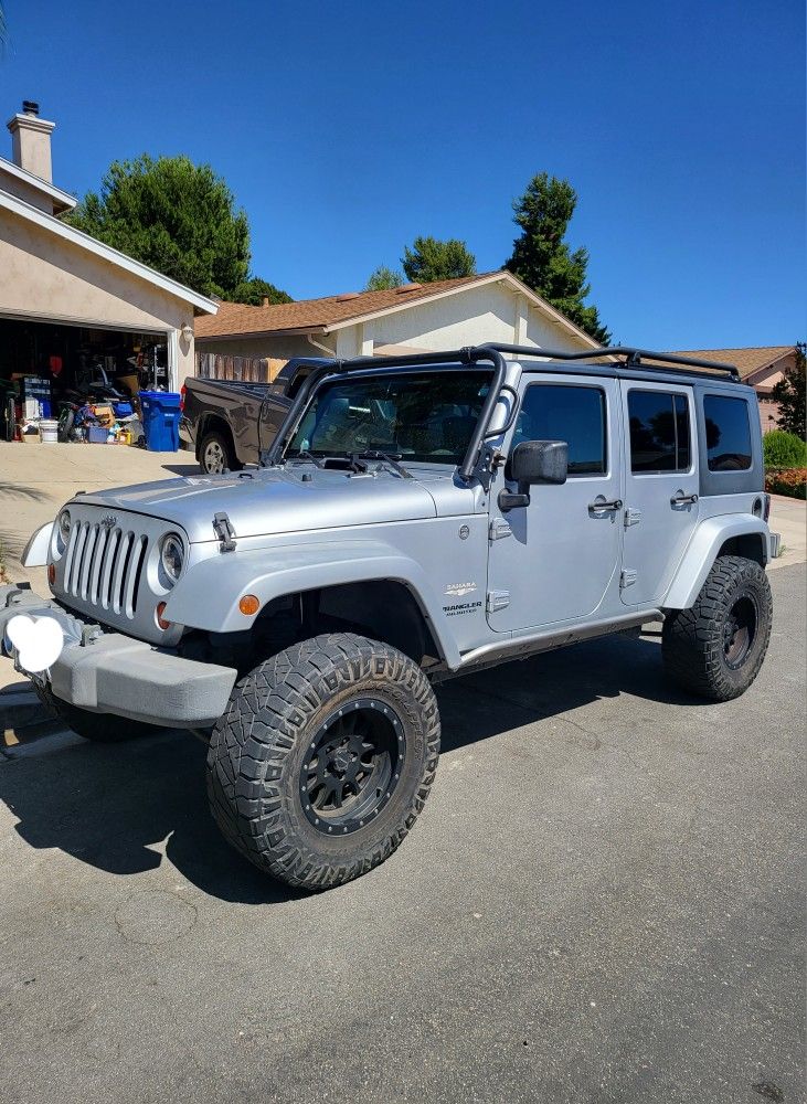 Jeep Wrangler 4 Door Sahara