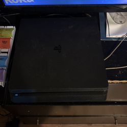  Sony PlayStation 4 Slim 