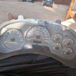 Chevy Trailblazer Gauge Cluster Ume 173
