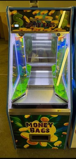 Quarter coin pusher machine