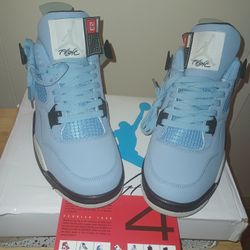 Jordan 4s UNC Men Size 11