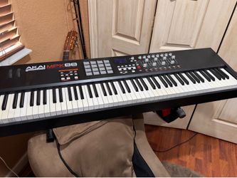 Like New, AKAI  MPK 88 USB