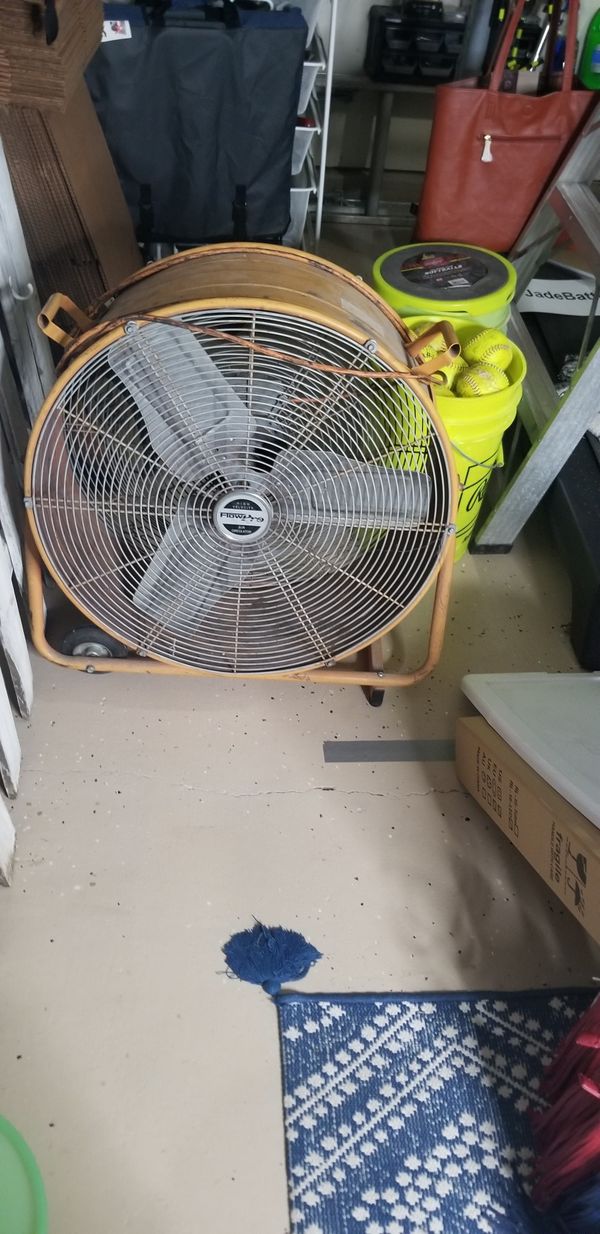 Shop fan 26" for Sale in Houston, TX OfferUp