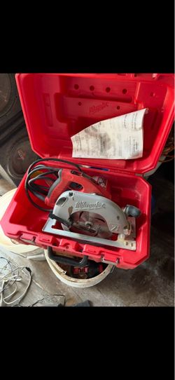 Milwaukee skill saw