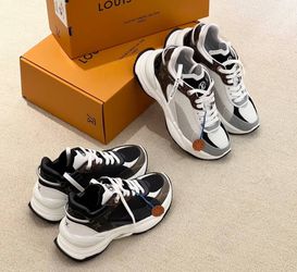 Women's Louis Vuitton Sneakers US8 EU9 for Sale in Costa Mesa, CA - OfferUp