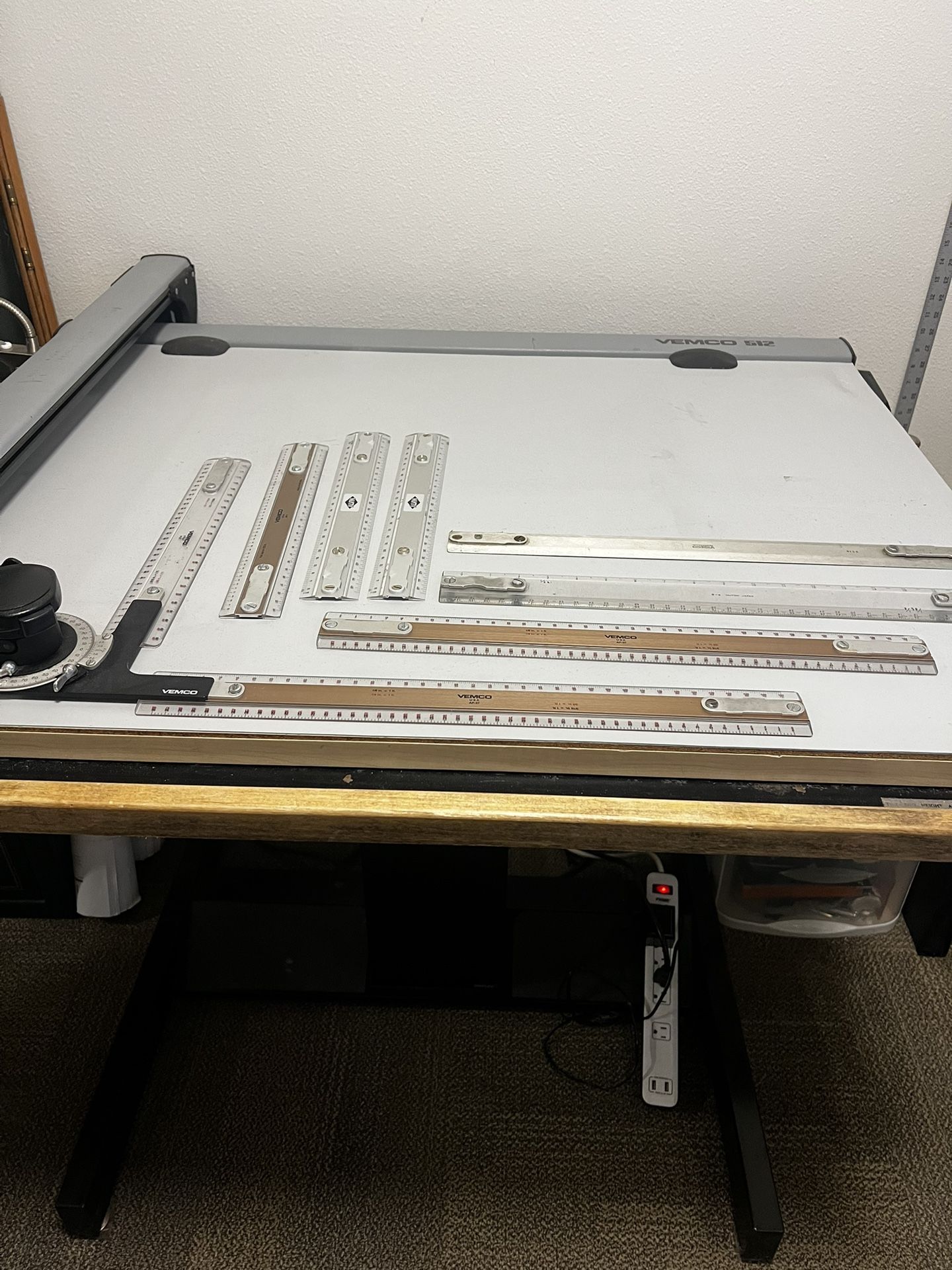 MAYLINE electric drafting table w/accessories
