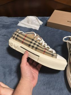 Burberry Sneakers 8.5