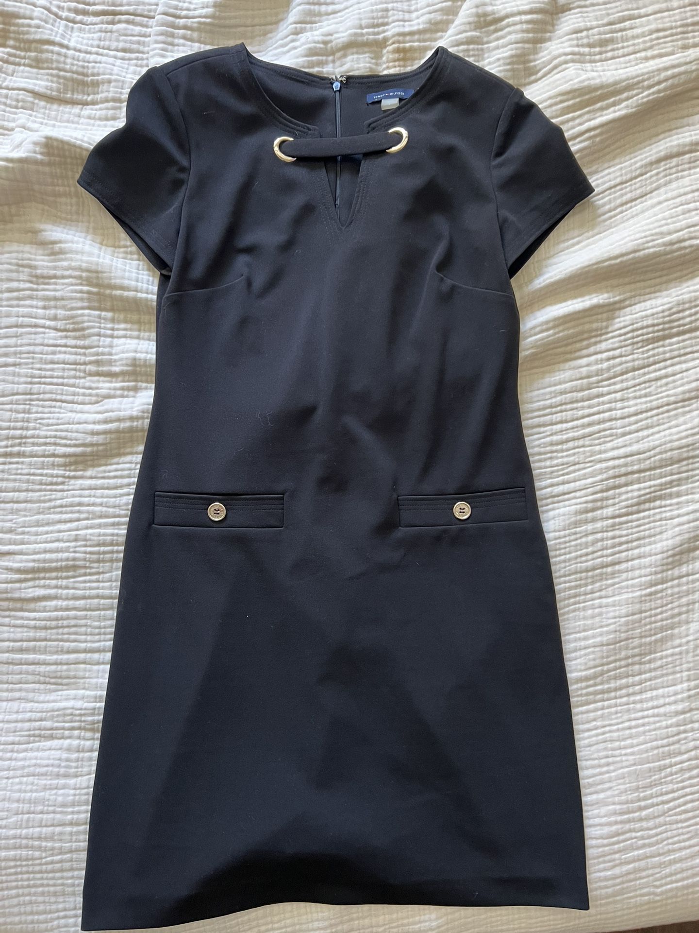 Women’s Clothes (Size 4)