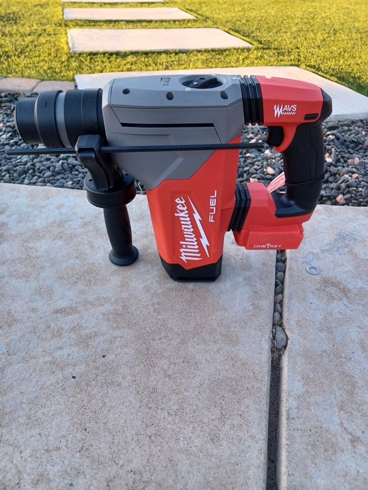 SDS ROTARY HAMMER DRILL MILWAUKEE TOOL ONLY