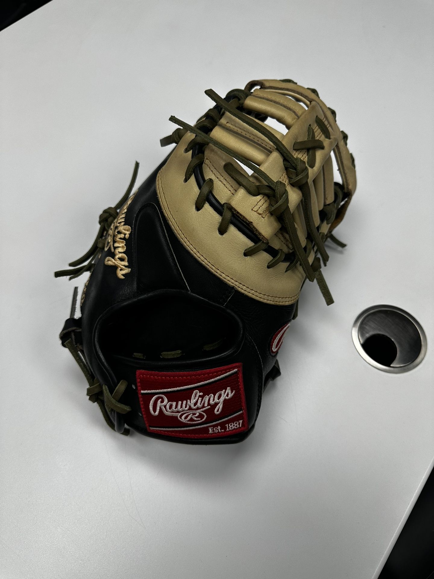Rawlings Heart Of The Hide First Base Glove