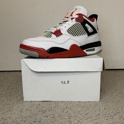 VNDS JORDAN 4 FIRE RED SIZE 9.5 