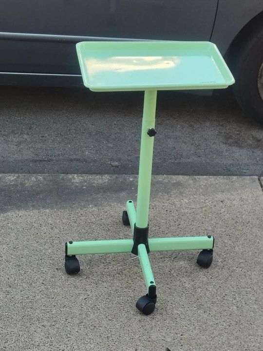 Green Rolling Tray